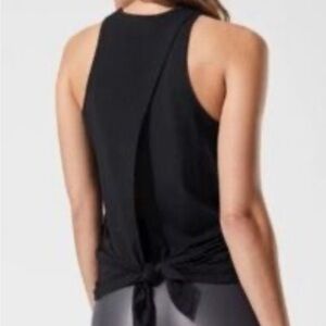 CARBON38                           Black Sleeveless Tie-Back Top